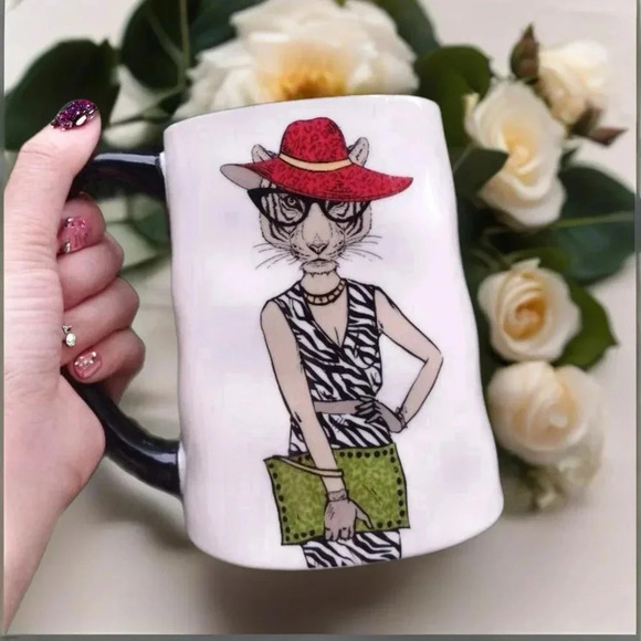 signature homewares inc Other - New SIGNATURE HOMEWARES INC Hipster Tiger Fashionista Ceramic Mug